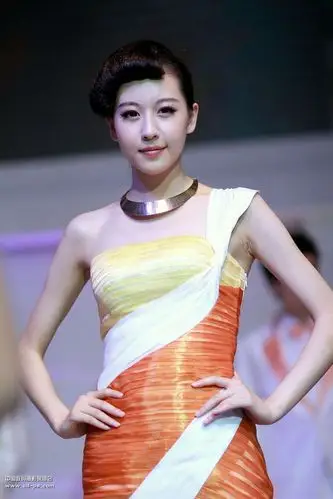 长春车展人像 精致超模张紫薇