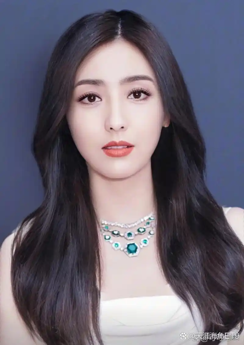 好美的佟丽娅啊![鲜花][鲜花][鲜花][good][good][good]