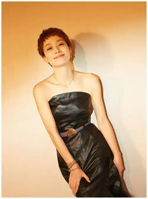 想剪"马伊琍"的发型,明白几点短发冷知识就够,让你减龄又时髦_头发_漂