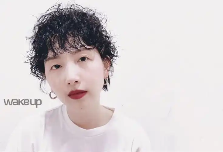 复古羊毛卷 女生短发冷烫 高级感十足,短发图片,发型图片