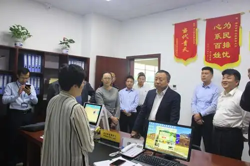 坪山区委副书记,政法委书记李映中出席陪同.