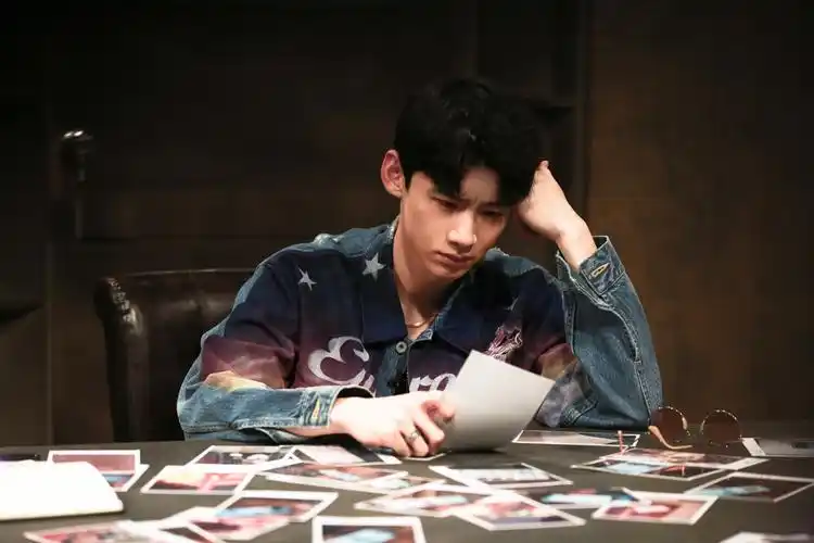 白敬亭 明星大侦探第四季