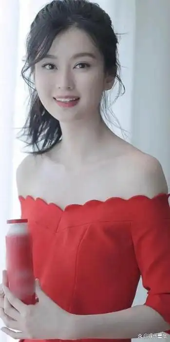 乔欣:优雅甜美,性感妩媚,明媚妖娆,举手投足令人沉醉