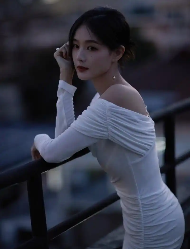 李一桐高清壁纸头像(三十七)[亲吻]