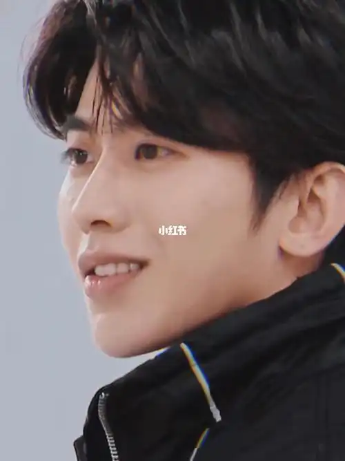 蔡徐坤之邪魅一笑