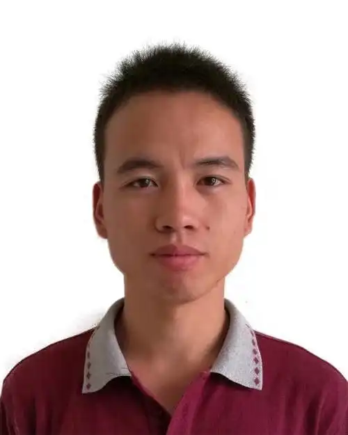 证件照:请大神帮p白底免冠,宽高比为1:1.