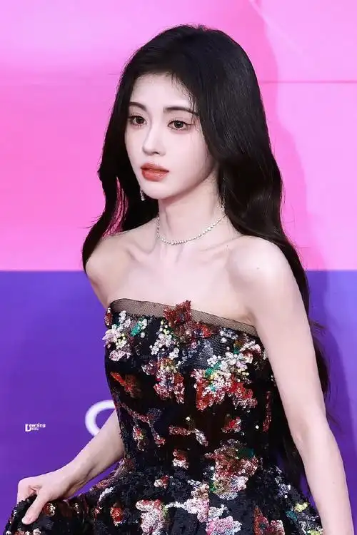 应援会鞠婧祎应援会官微