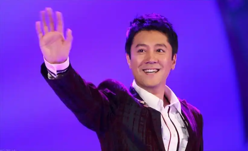 55像30岁,保养年轻秘籍是"发骚"?没想到你是这样的蔡国庆!