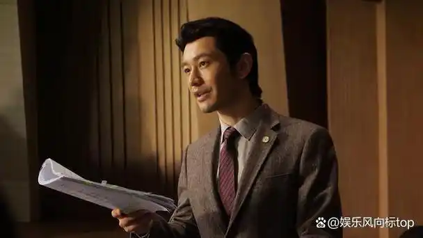 在最新释出的电影《最后的真相》花絮中,我们看到了黄晓明在庭审戏中