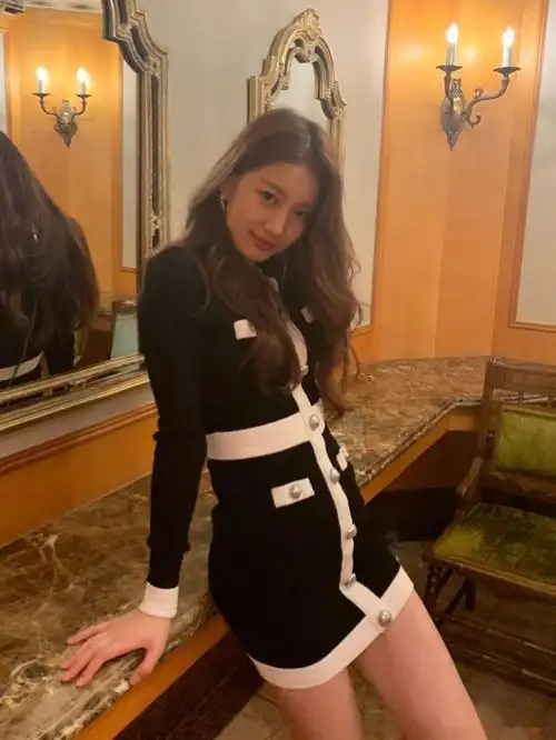 韩国明星生活照裴秀智晒生活照