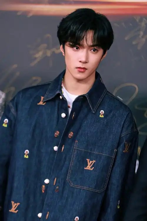 刘耀文电影第二十条##刘耀文微博之夜后台直拍