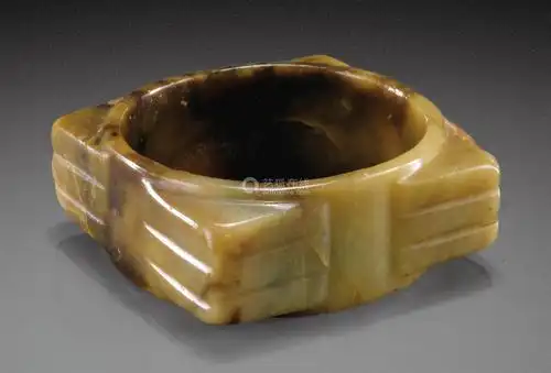 新石器时代 (疑龙山文化) 玉琮