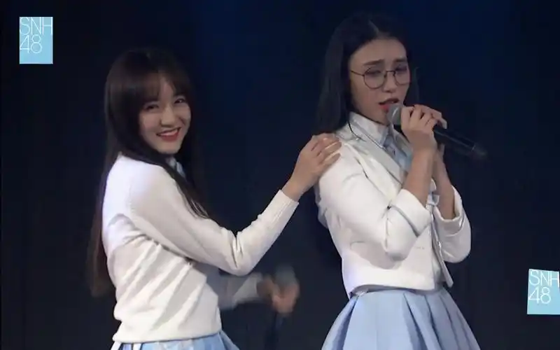 09 十六人版夜蝶(p1为戴莫cut p2为完整档)【snh48 戴萌x莫寒】_哔哩