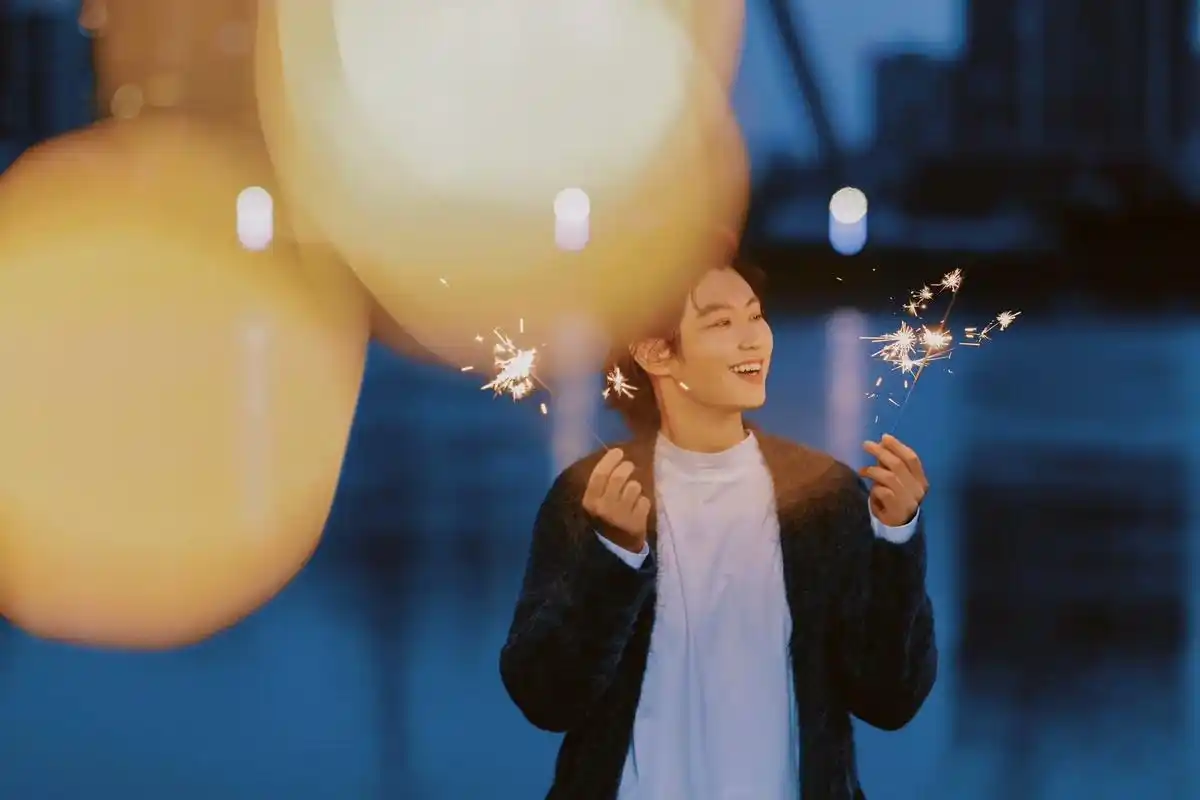 再不发,都要被你们发完了98989898 #赵荀  #写真  - 抖音