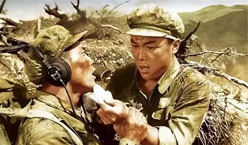 还记得《英雄儿女》的王成吗?晚年接连送走妻儿,去世影迷来送行