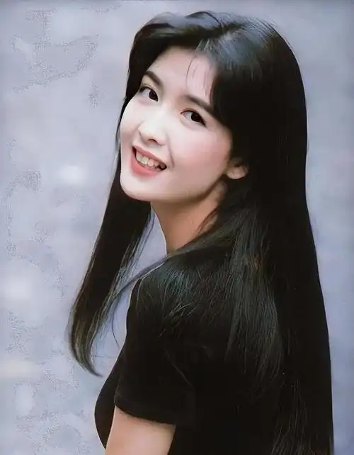 玉女掌门人爷孙三代都想娶的女人周慧敏年轻时究竟多火