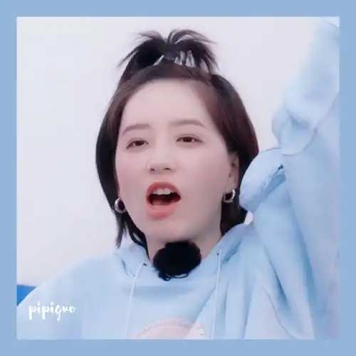 李斯丹妮超话lsdn#李斯丹妮0426生日快乐#单张头像给您们搁这儿咯哈别