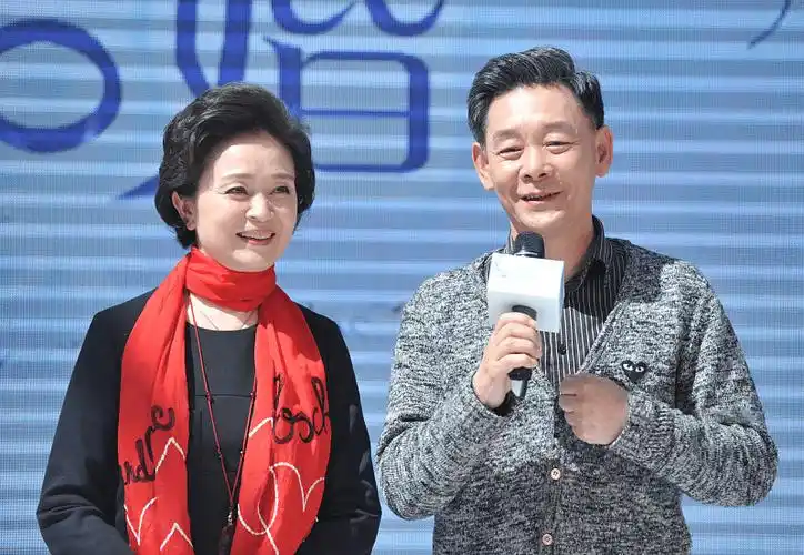 著名女星刘莉莉:离婚后嫁富商,为大龄女儿烦恼_北京市_丈夫_空政话剧