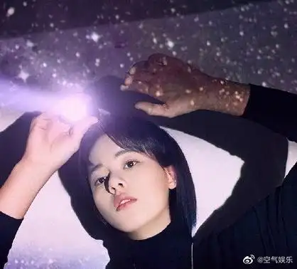 妹果然男孩子漂亮起来就没女孩子什么事了大家喜欢胡先煦的女装造型吗