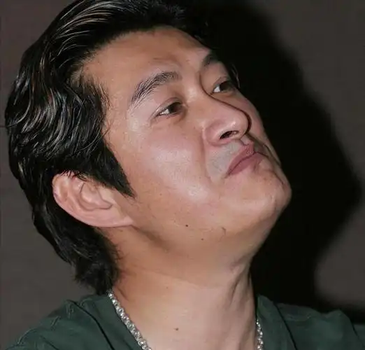 歌手黄安:爱国的心永不变,自己凭本事挣钱,凭真心爱国!