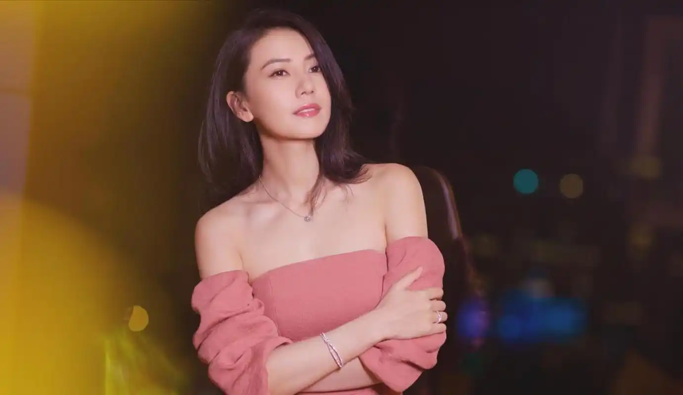 高圆圆在重庆经历过什么