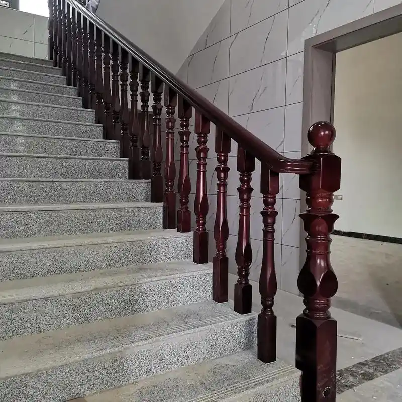 实木楼梯扶手 #实景拍摄效果 #农村自建别墅 #别墅楼梯 - 抖音