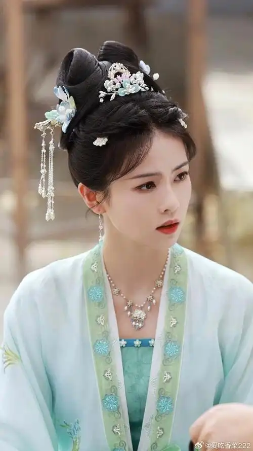 杨单镜头里的白鹿#白梦妍古装的神白鹿|她从古代走来白鹿超话