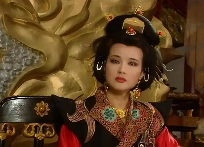 武则天的扮演者,为何冯宝宝,潘迎紫,刘晓庆都让人印象深刻?