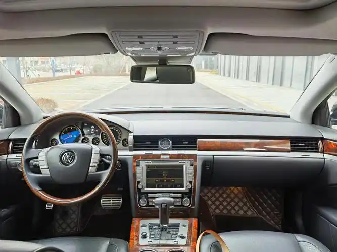 转让准14年 大众 辉腾 新款3.0 四驱 高配!