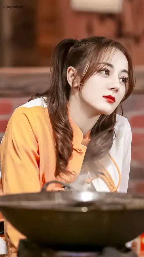 迪丽热巴极限挑战壁纸