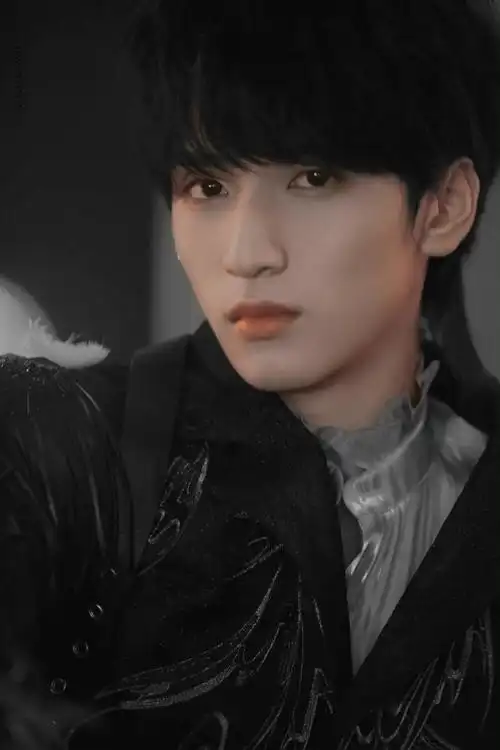 时代少年团 严浩翔 cr.夜晚星序