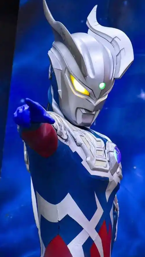 赛罗奥特曼,圆谷的亲儿子