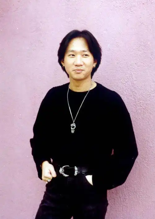 黄家驹照片【相关词_黄家驹照片高清】