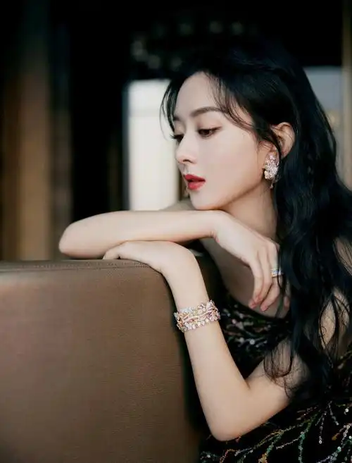 赵丽颖2020腾讯星光大赏赵丽颖壁纸赵丽颖礼服壁纸