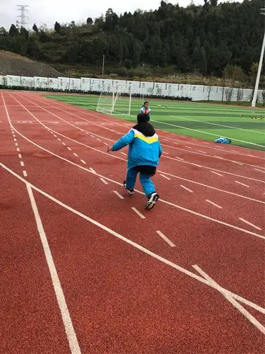 背影是不是很帅气