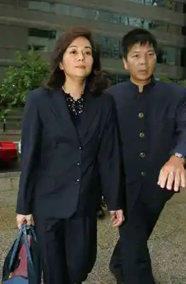 毛玉萍案下月裁决 其律师称造市买卖出自周正毅