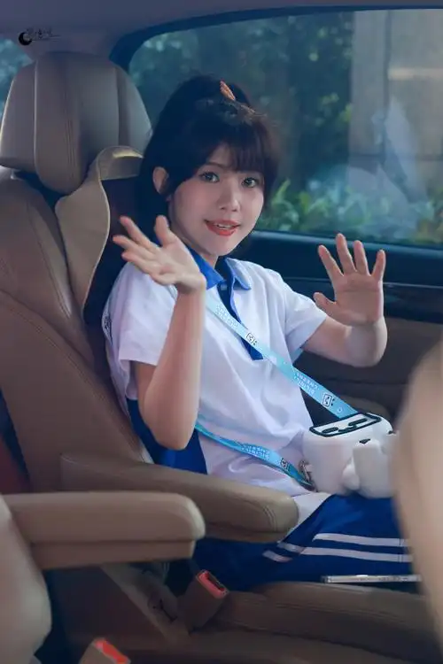 赖美云向前冲##赖美云高马尾校服造型