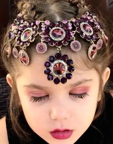 不怕韩国儿童美容院兴起,就怕这些孩子比我会化妆!