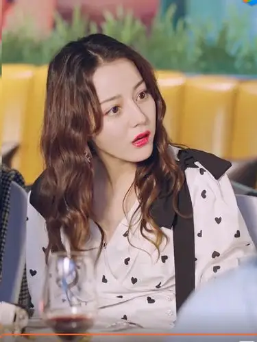 幸福触手可及周放迪丽热巴同款衣服夏季新爱心蝴蝶结修身雪纺衬衫