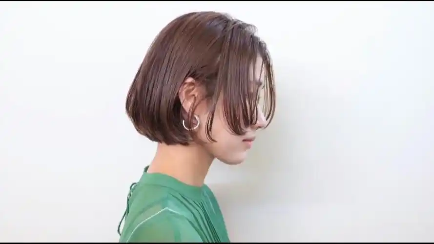 日式减龄波波头修剪技术,简单的方法,剪一款可爱显年轻的短发#"知识抢