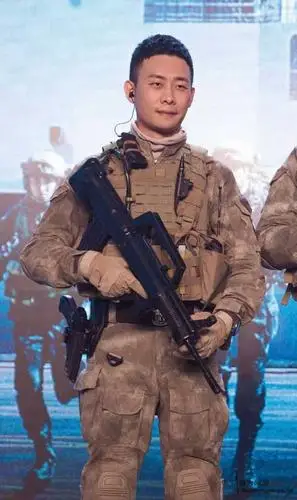 电影《红海行动》预告片里,突击队为什么使用清一色欧盟装备?