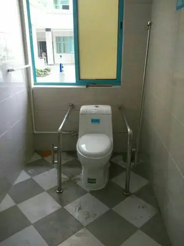 无障碍公厕(坐厕)制作顺利