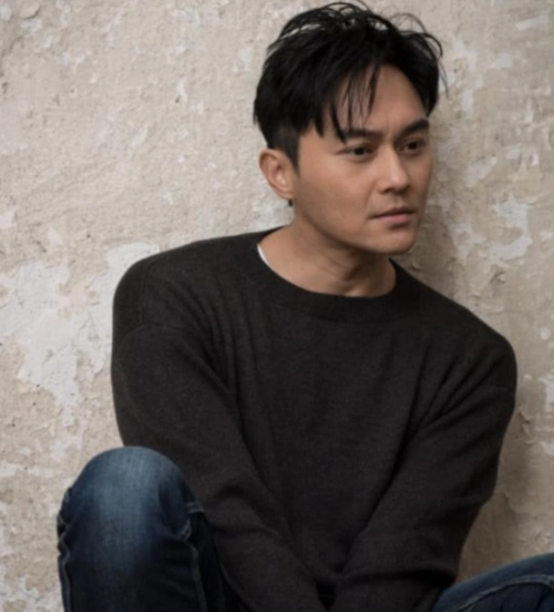 香港中生代男演员:个个都是实力派演员,长相帅气!