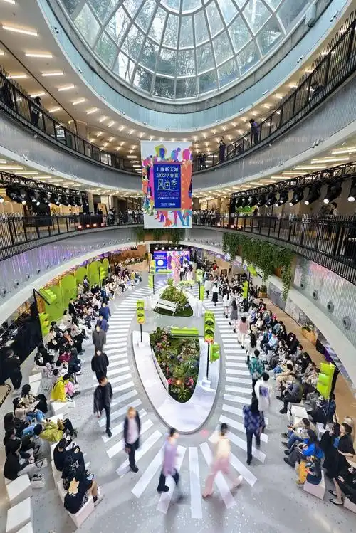 积极响应上海商圈能级提升,上海新天地春夏风尚季启幕