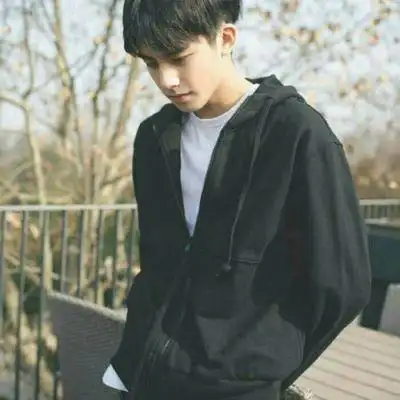 治愈系微信帅哥头像阳光帅气 一切已成过眼云烟