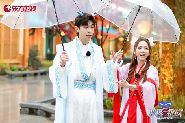 《极限挑战7》当得知嘉宾是李沁时有谁注意邓伦的称呼?太甜蜜了