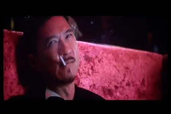 《扫毒》中频繁出现抽烟镜头