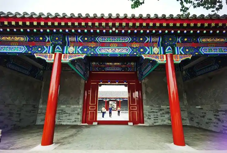 鸟张玉雕工作室张立群大师跟随北京市大兴区玉文化协会一起在行宫布置