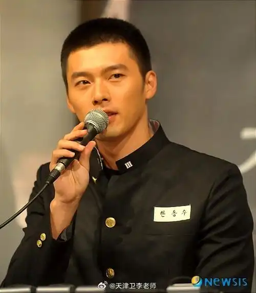 玄彬超话#玄彬##玄彬电影哈尔滨#2009年6月17日下午玄彬出席在首尔清