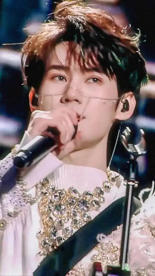 张真源爱在终局之前solo舞台